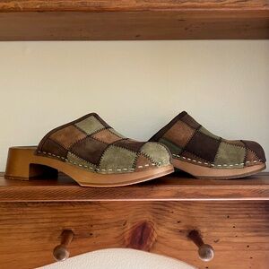 Swedish Hasbeens Suede Patch Clog